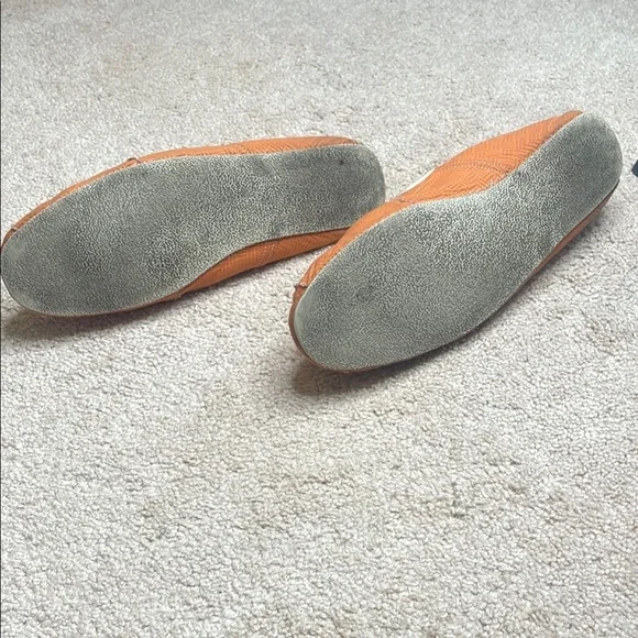 Old Navy Orange Slip-On Men's Shoes - Picture 2 of 5